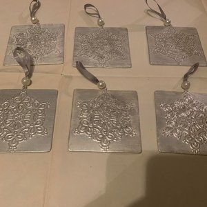 EUC Set of 6 Farmhouse Metal Tin Embossed Snowflake Christmas Ornaments